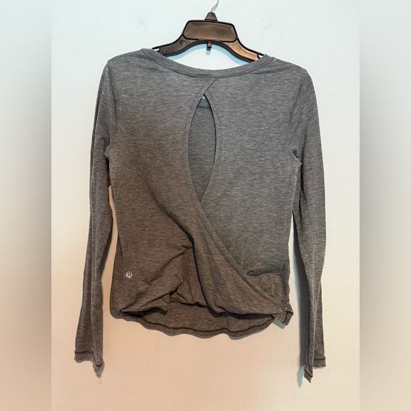 Lululemon Wild Twist Long Sleeve Heathered Core Medium Grey Size 2 - Picture 2 of 2